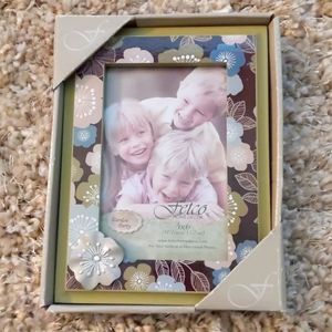 NWT Fetco photo frame